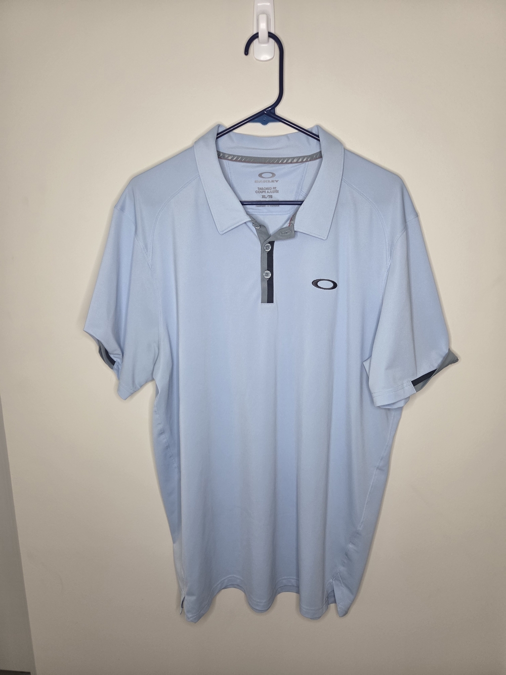 Oakley Light Blue Short Sleeve Golf Polo with Contrast Placket